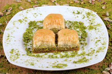 en iyi türk baklavası Taze ve lezzetli antep fıstığı birlikte