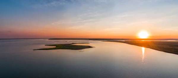 Utsikt Över Fågelön Ett Naturreservaten Södra Ryssland Lugn Flod Grön — Stockfoto