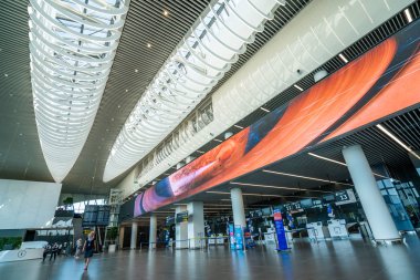 Saratov, Rusya - 20 Ağustos 2019: Gagarin Uluslararası Havaalanı, terminal ini görmek