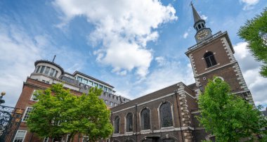 Londra, İngiltere - 3 Mayıs 2019: St Jamess Church, Piccadilly