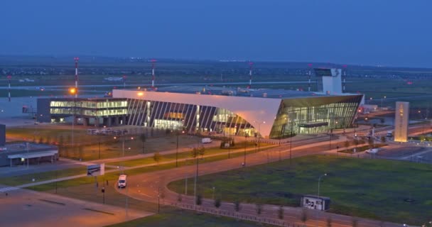 Saratow, Russland - 20. August 2019: internationaler Flughafen Gagarin — Stockvideo