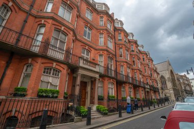 Londra, İngiltere - 2 Mayıs 2019: şehir sokakları