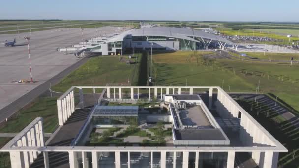 Rostov-on-Don, Oroszország-május 2018: Platov International Airport — Stock videók