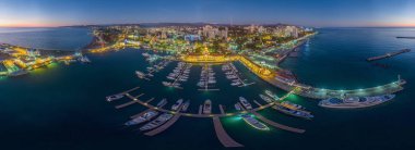 Soçi, Rusya - 21 Kasım 2015: panorama - Soçi liman akşam, havadan görünümü