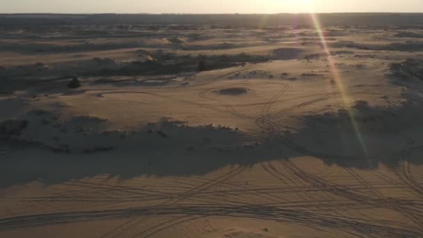 Bellissima natura: deserto di sabbia al tramonto. Russia, regione di Rostov — Video Stock