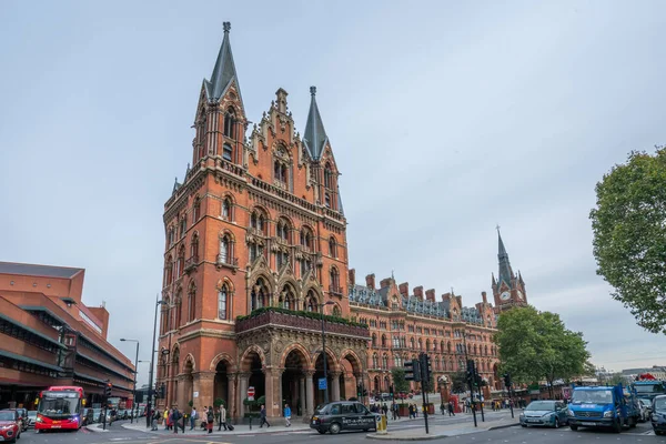 Londres - octubre 2019: St. Pancras Renaissance Hotel Londres — Foto de Stock