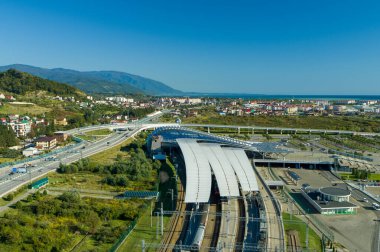 Sochi, Rusya - Ekim 2019: Olympic Park tren istasyonunun hava manzarası