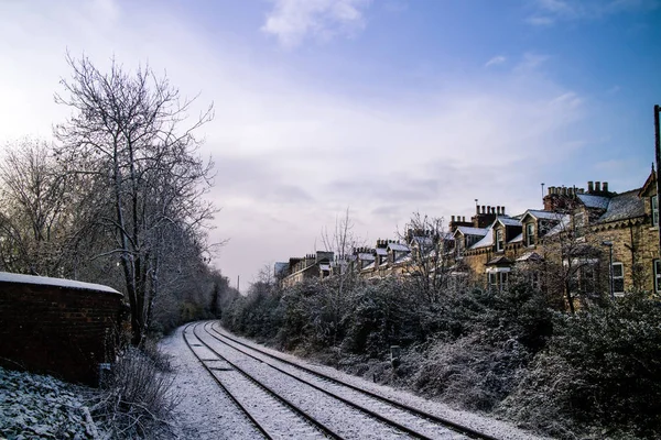 Queda Neve Nos Trilhos Ferroviários Que Atravessam York Reino Unido — Fotografia de Stock