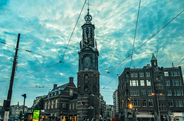 Munttoren Πύργο Του Ρολογιού Προς Πίσω Στο Muntplein Άμστερνταμ Ολλανδία — Φωτογραφία Αρχείου