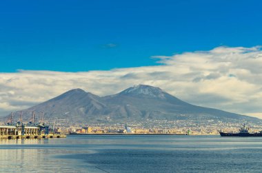 Vezüv Yanardağı ve Napoli Körfezi manzarası, İtalya