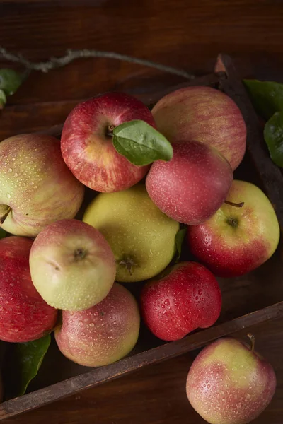 Fresh Ripe Apple Wooden Brown Background — Stock Photo, Image