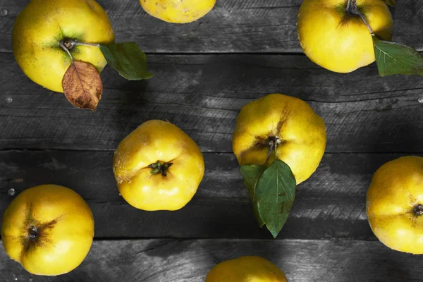 Lot Apple Quince Dark Wooden Background — Stock Photo, Image