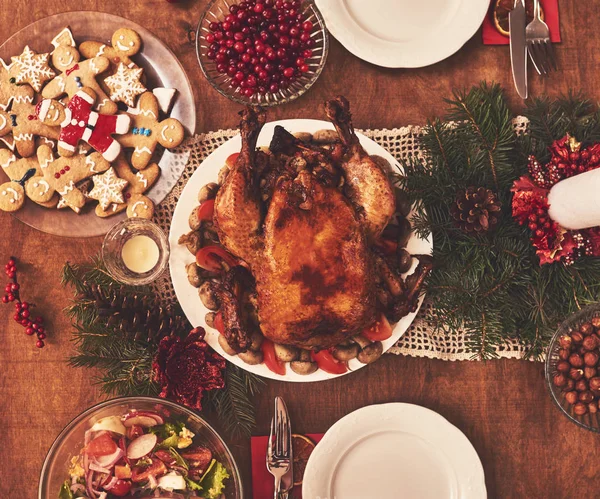 Vista Ángulo Alto Mesa Servida Para Cena Familiar Navidad — Foto de Stock