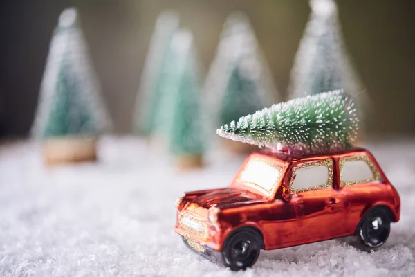 Petit Jouet Voiture Avec Arbre Noël Concept Préparation Noël — Photo