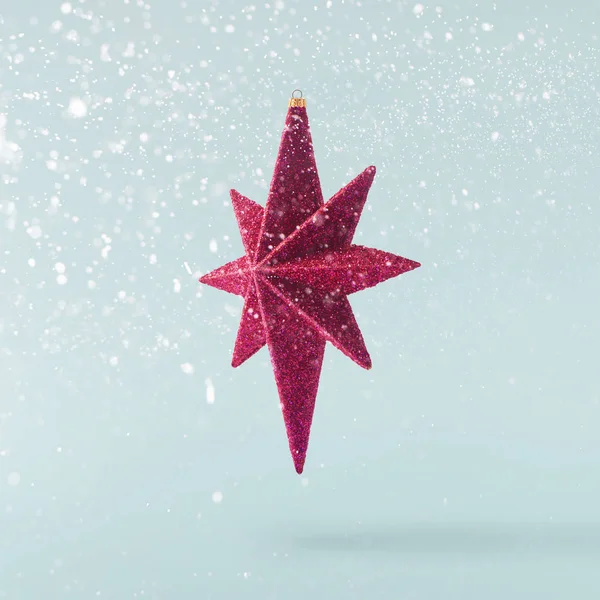 Kerst Concept Creatieve Kerstmis Conception Gemaakt Door Omvallen Lucht Rode — Stockfoto