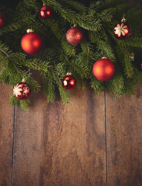 Sfondo Natalizio Con Abete Decorazione Tavola Legno Scuro — Foto Stock