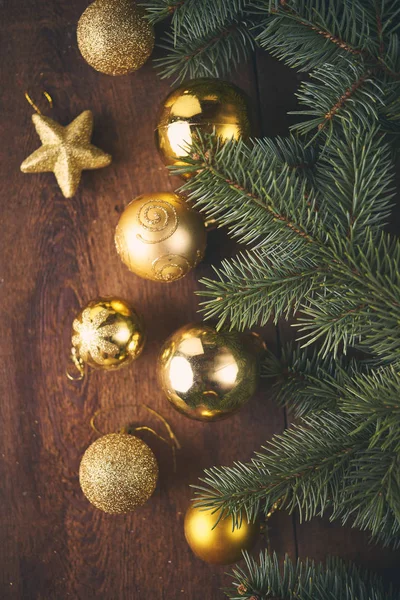 Fondo Navidad Una Gran Cantidad Bolas Oro Abeto Sobre Tablero —  Fotos de Stock