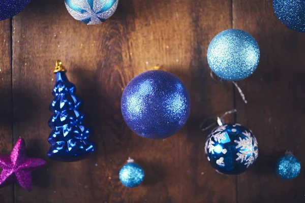 Fondo Navidad Set Con Montón Diferentes Bolas Azules Púrpuras Sobre —  Fotos de Stock