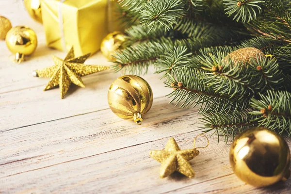 Fundo Natal Árvore Abeto Monte Baubles Ouro Amarelo Natal Caixa — Fotografia de Stock