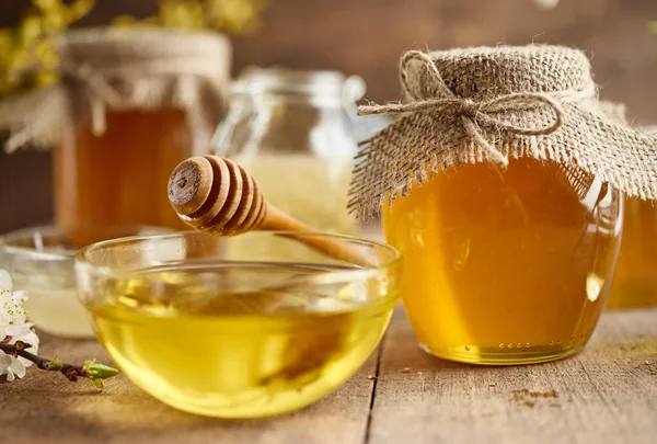 Süße frische hohey im Glas — Stockfoto