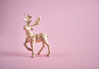 Noel geçmişi. Cristmas dekorasyon oyuncak ahşap geyik üzerinde r