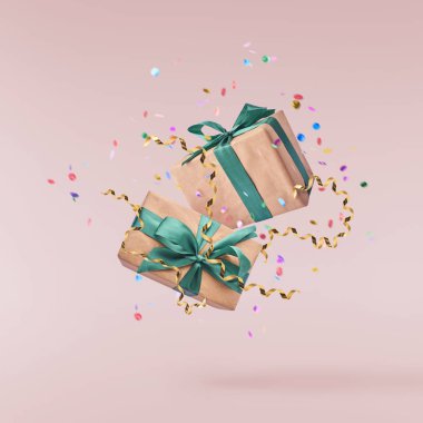 Noel tatili anlayışı. Yüksek çözünürlüklü görüntü. Levitation 