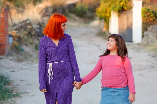 Happy Beautiful Red Haired Mom Her Adorable Daughter Holding Hands — Stock Photo, Image