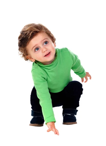 Очаровательный Улыбающийся Мальчик Зеленой Майке Изолирован Белом Фоне — стоковое фото