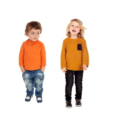 İki sarışın çocuğun tam portresi