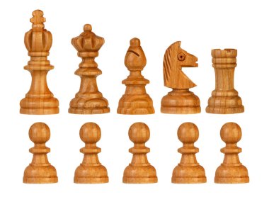 Beyaz arkaplanda izole satranç figürleri