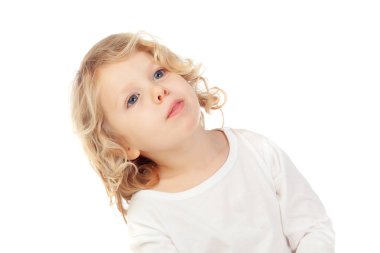 Güzel küçük çocuk bakmak beyaz bir arka plan üzerinde izole