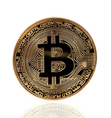 Golden Bitcoin Coin Close Up İzole