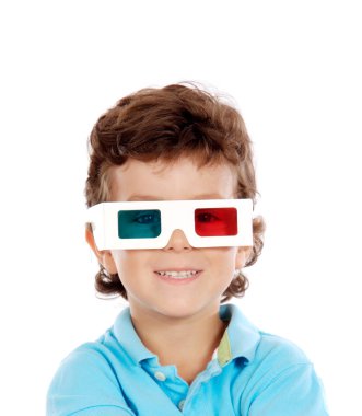Beyaz bir arka plan üzerinde izole genç çocuk 3d gözlük ile Studio Shot