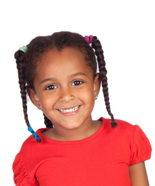 Örgü ve kırmızı tshirt ile Mutlu Afrikalı çocuk 