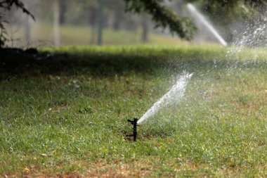 Çim Su Sprinkler Püskürtme Su Over