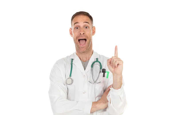 Médico Surpreso Apontando Algo Com Dedo Isolado Fundo Branco — Fotografia de Stock