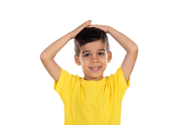 Criança surpresa com camiseta amarela — Fotografia de Stock