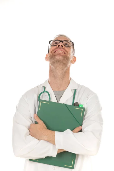 Médico bonito com óculos segurando documentos — Fotografia de Stock