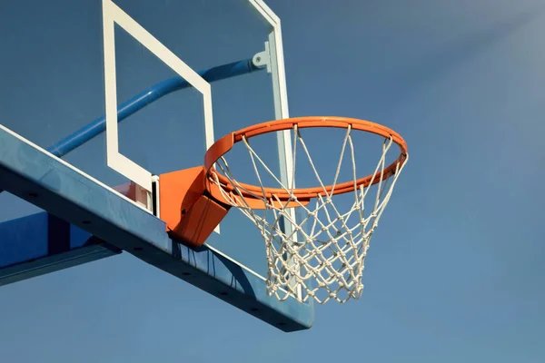 Basketball backboard στο σχολικό μπάσκετ — Φωτογραφία Αρχείου