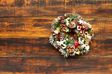 Çam kozalakları, hassas Noel çelenk