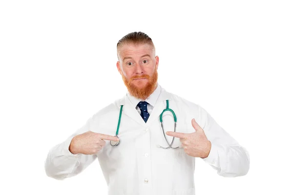 Redhead Γιατρός Ένα Ιατρικό Φόρεμα Απομονώνονται Λευκό Φόντο — Φωτογραφία Αρχείου