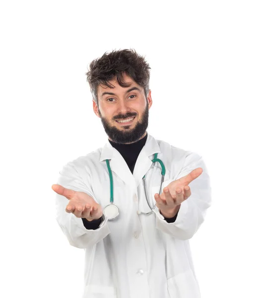 Jovem Médico Com Barba Vestindo Vestido Médico Isolado Fundo Branco — Fotografia de Stock