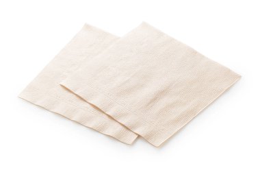 Beyaz arkaplanda kağıt peçeteler