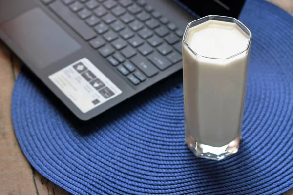Notebook Glass Milk — Stock Photo, Image