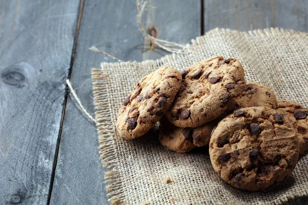 Schokoladenkekse Auf Dem Holztisch Chocolate Chip Cookies Erschossen — Stockfoto