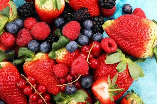 Berries Overhead Closeup Colorful Assorted Mix Strawberry Blueberry Raspberry Blackberry — Stock Photo, Image