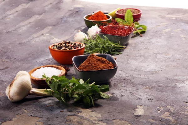 Rempah Rempah Dan Herbal Atas Meja Bahan Makanan Dan Masakan — Stok Foto