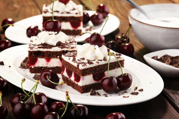 Torta Cioccolato Con Ciliegie Panna Montata Torta Foresta Nera — Foto Stock