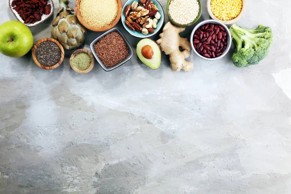 Superfood Concept Stenen Tafel Met Avocado Goji Noten Zaden — Stockfoto