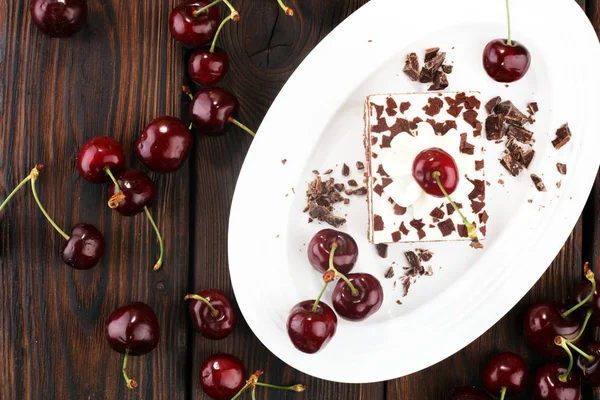 Bolo Chocolate Com Cerejas Chantilly Bolo Floresta Negra — Fotografia de Stock